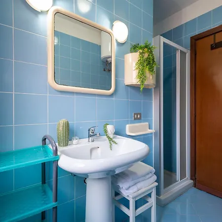 D4 - C2 By Interhome